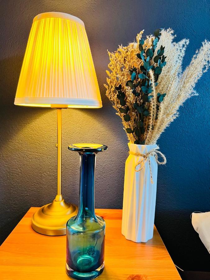 Apartment Luna -3 Schlafzimmer, Waschmaschine, Kueche, Wlan, Ca 15 Min Bis Zum Europa Park,