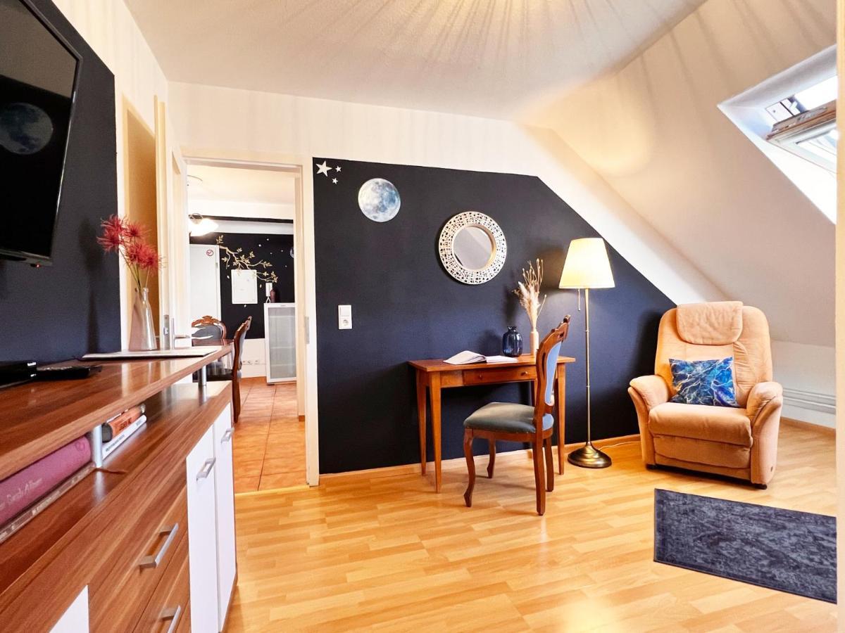 Apartment Luna -3 Schlafzimmer, Waschmaschine, Kueche, Wlan, Ca 15 Min Bis Zum Europa Park,